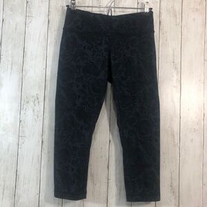 Lululemon Damask Print Crop Leggings 4 (?)